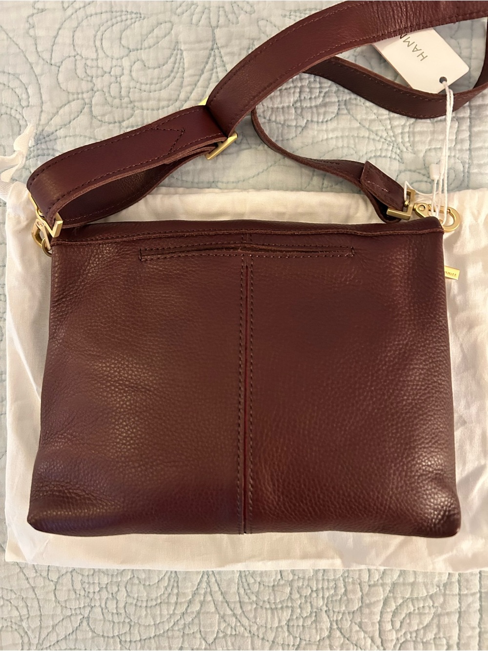 Hammitt Medium VIP cherrywood red pebbled leather crossbody purse, new with tags - Picture 5 of 16
